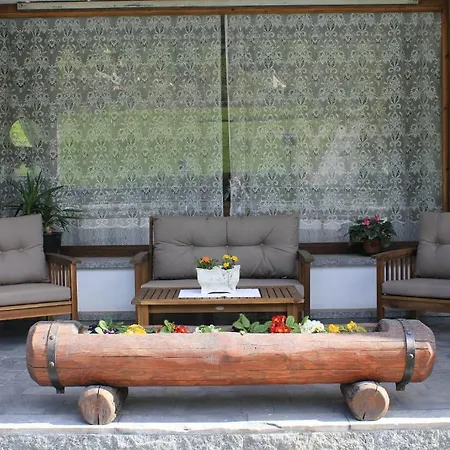 Hotel Sarre 3*